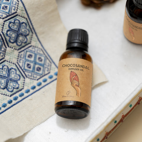 Choco-Sandal aromatherapy Diffuser Oil for Air Diffuser By Heritagebox India.
